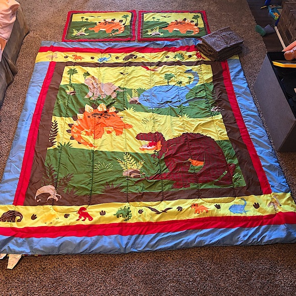 circo dinosaur bedding